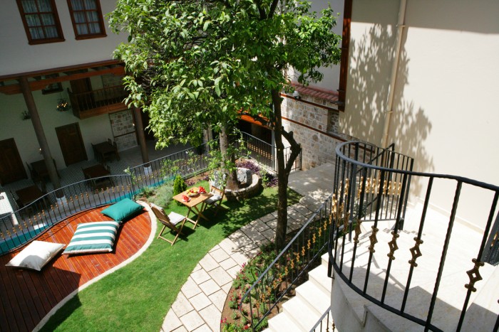 Mediterra Art Hotel